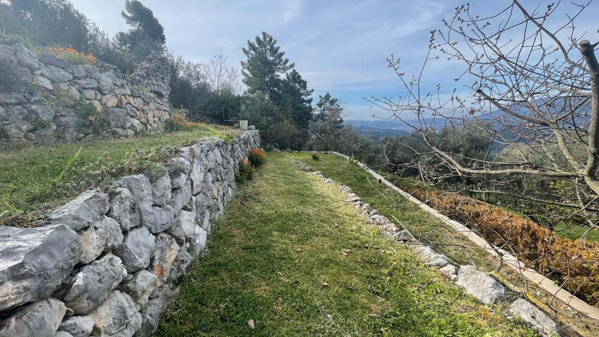 Rez De Jardin, Entre Mer Et Montagne Levens Extérieur photo